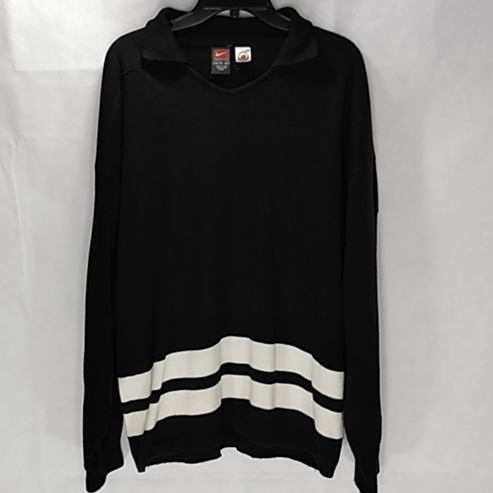Nike men's flyer sweater size: XL
